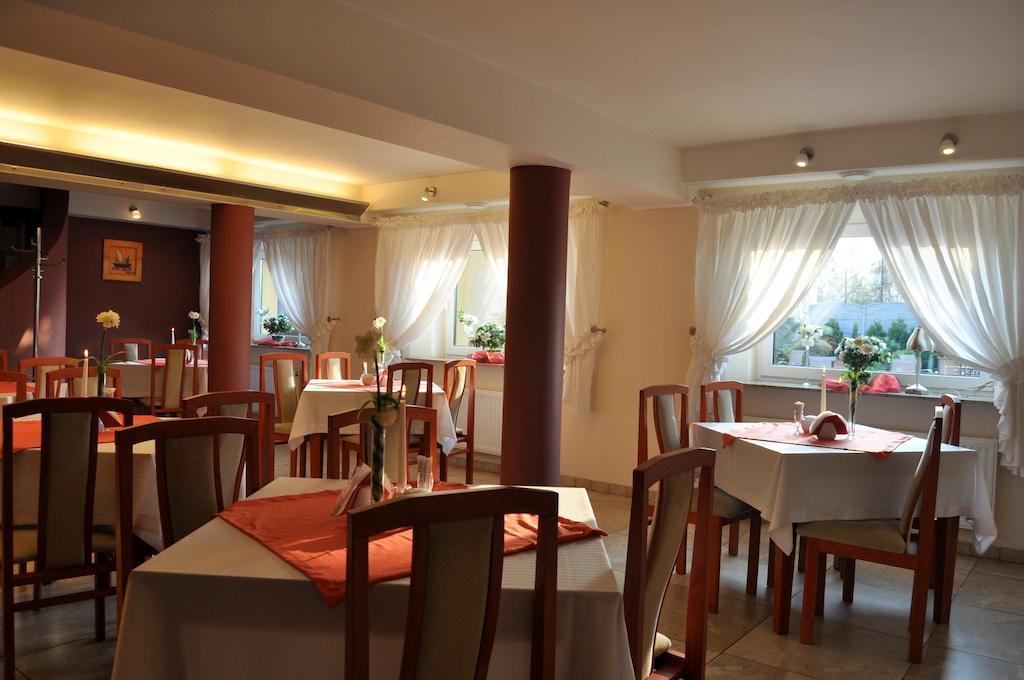 Hotel Zagiel Niewiesze Ngoại thất bức ảnh
