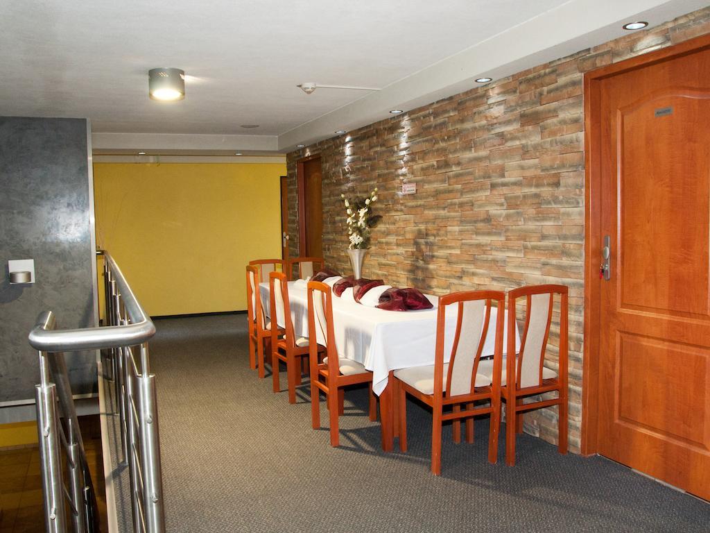 Hotel Zagiel Niewiesze Ngoại thất bức ảnh