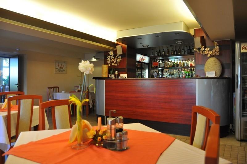 Hotel Zagiel Niewiesze Ngoại thất bức ảnh