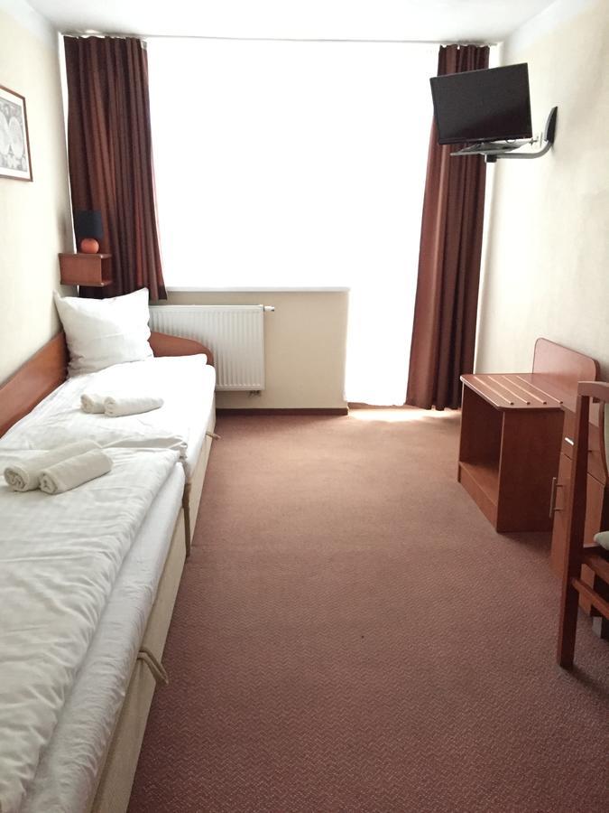 Hotel Zagiel Niewiesze Ngoại thất bức ảnh